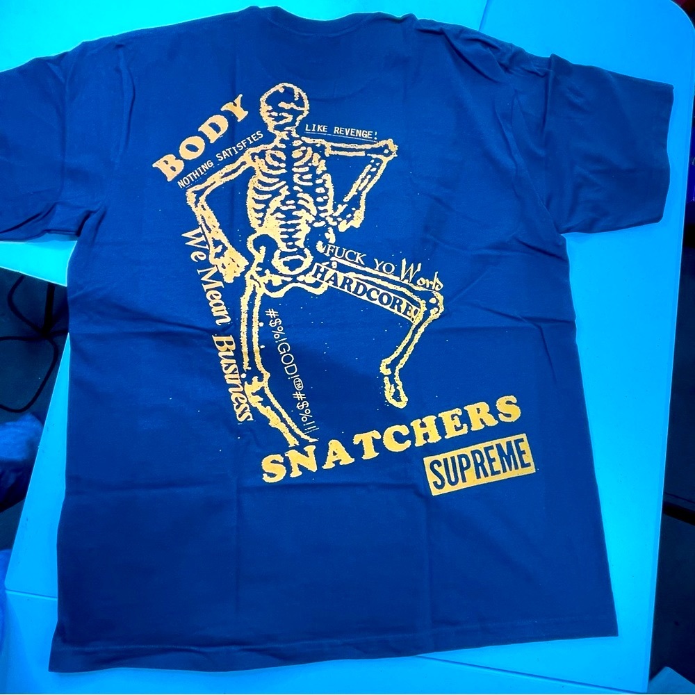 Supreme New Navy Blue & Orange Color XL Size Graphic Bodysnatchers T-Shirt